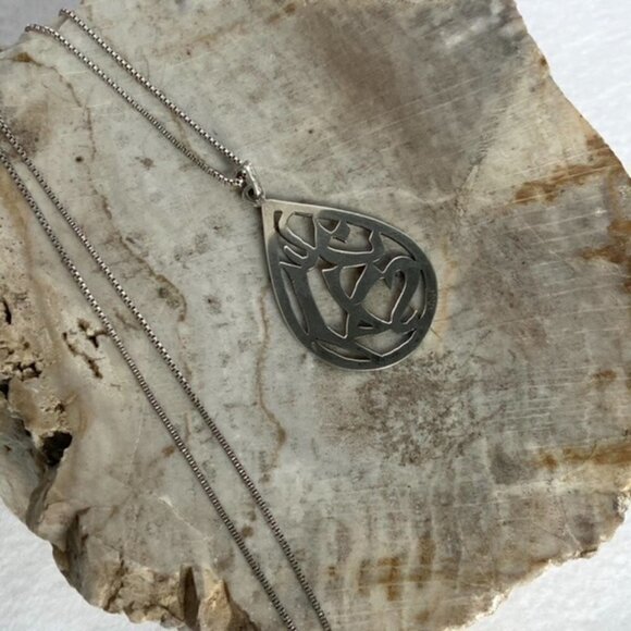 Sterling Silver 925 Teardrop Abstract Cutout Pendant Necklace 18" Box Chain - Picture 6 of 13